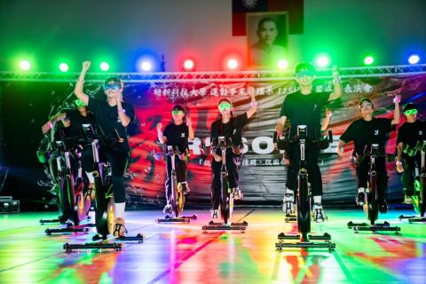 明新科大運管系成果展 主題「RESOLVE 毅力」展現學生從迷惘到專業的蛻變