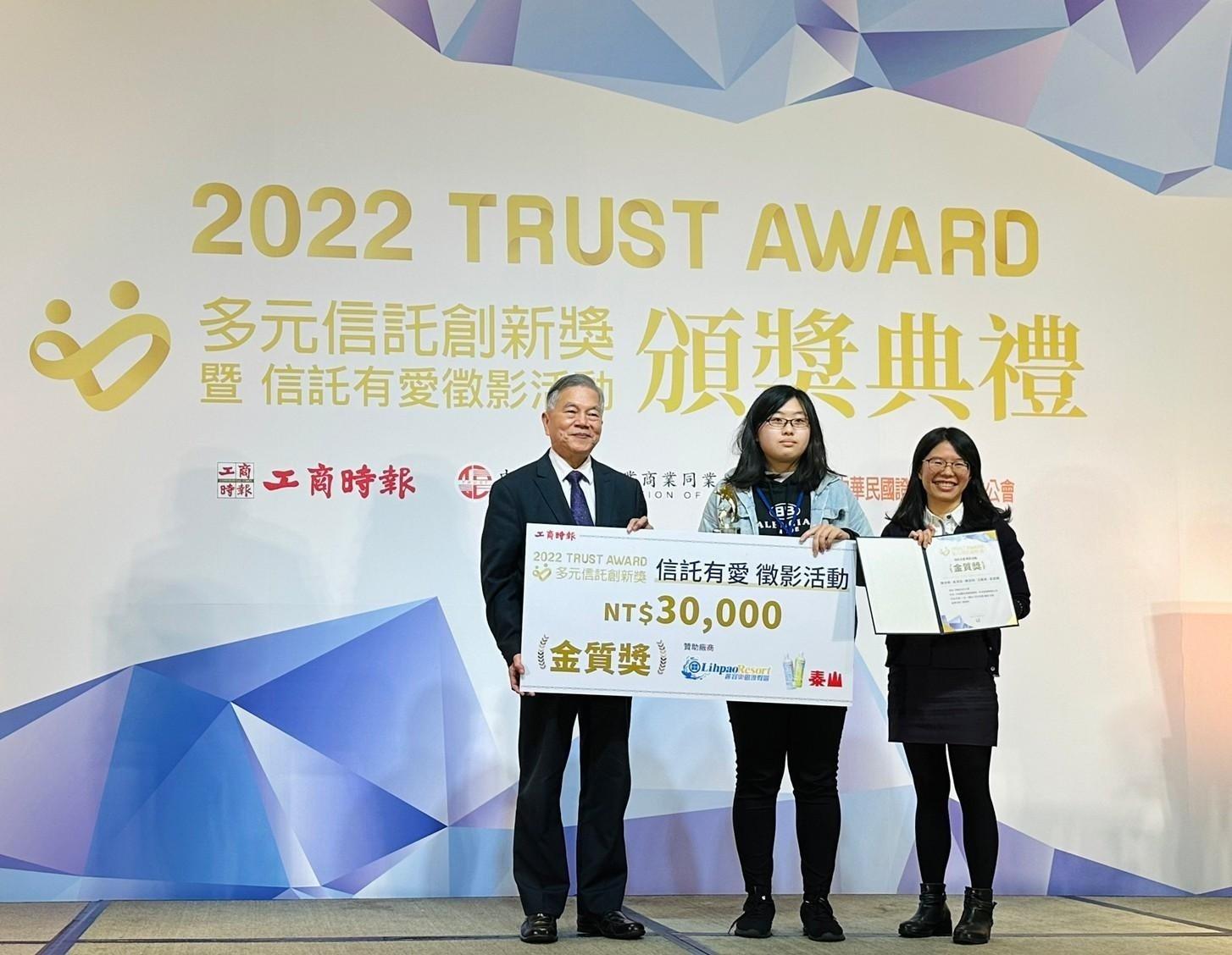 LINE_ALBUM_2022.12.16_221218_0