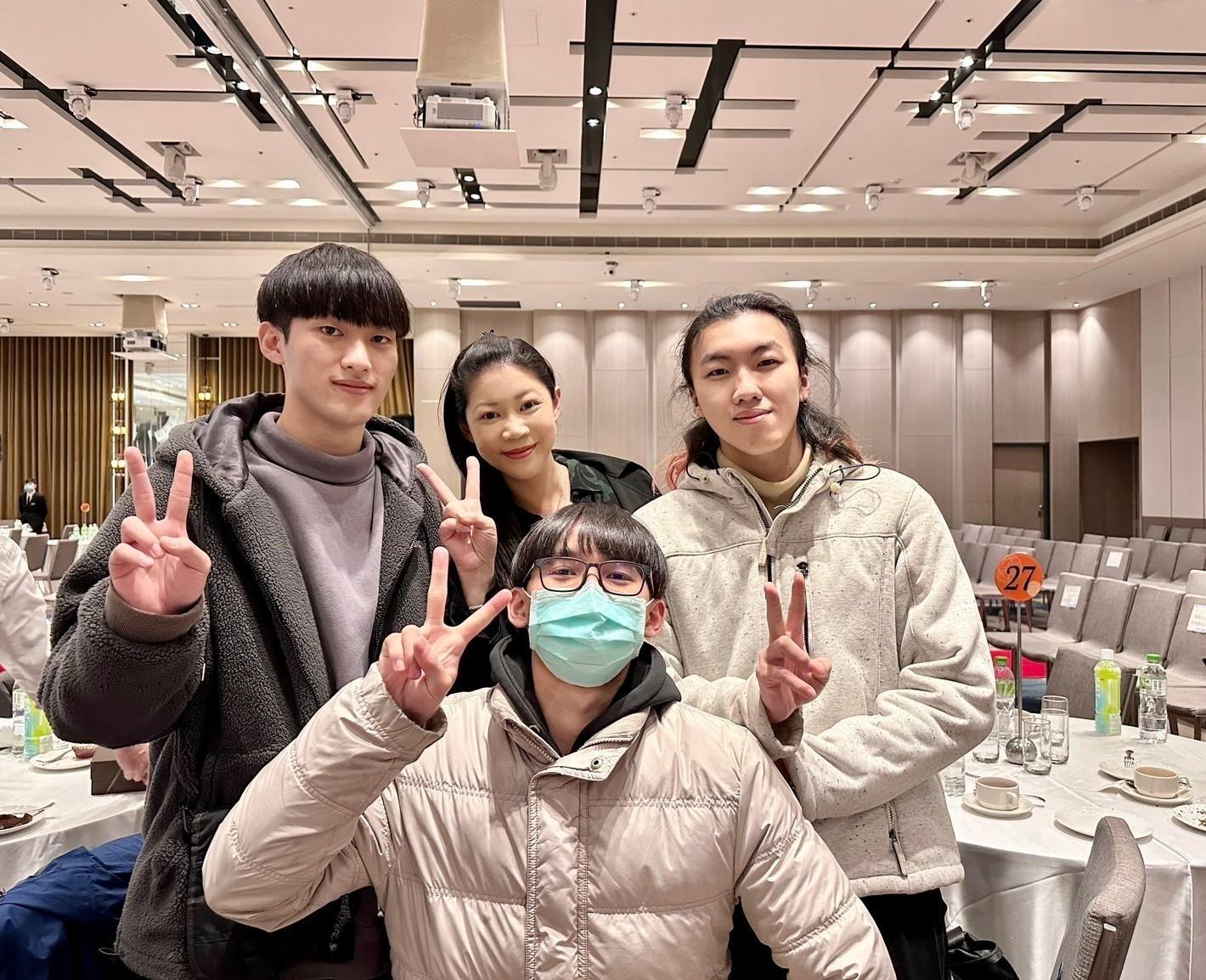 LINE_ALBUM_2022.12.16_221218_13