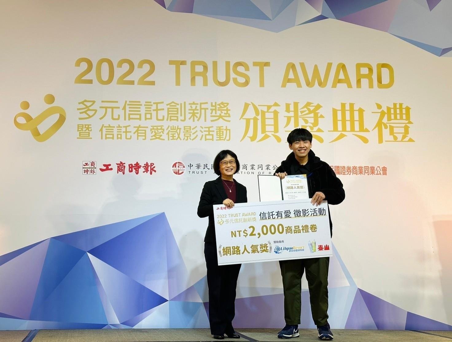 LINE_ALBUM_2022.12.16_221218_6